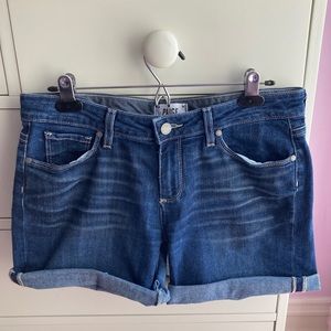 PAIGE Jean Shorts size 28
